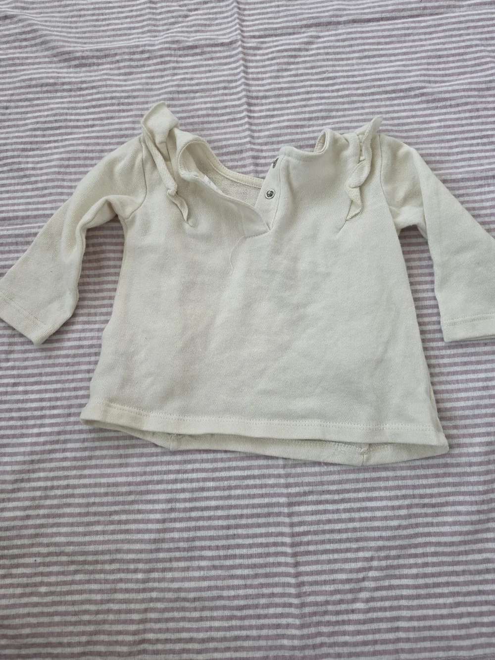 Grayson Mini Butterfly Ruffle Sweatshirt | 3–6M - Picture 2 of 3